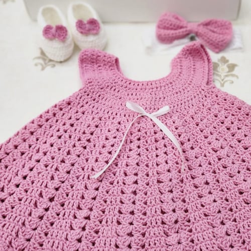 طقم الوردة الوردية