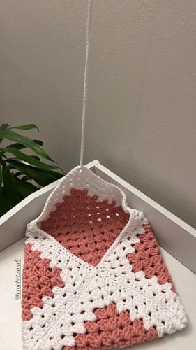 شنطة آيباد أو كتاب