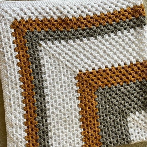 بطانية الكركمي والرصاصي