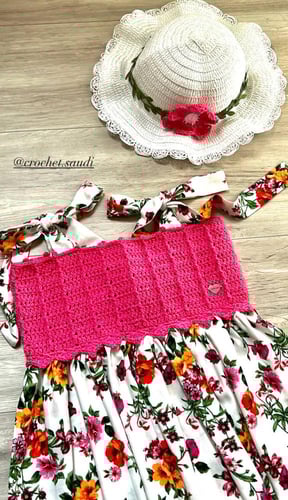 فستان الصدر الفوشي