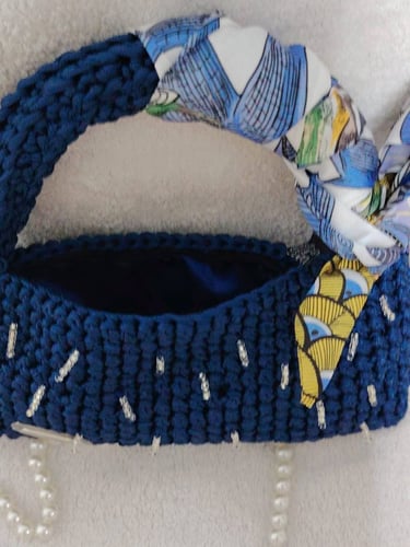 شنطة نيلي صغيرة للسهرة