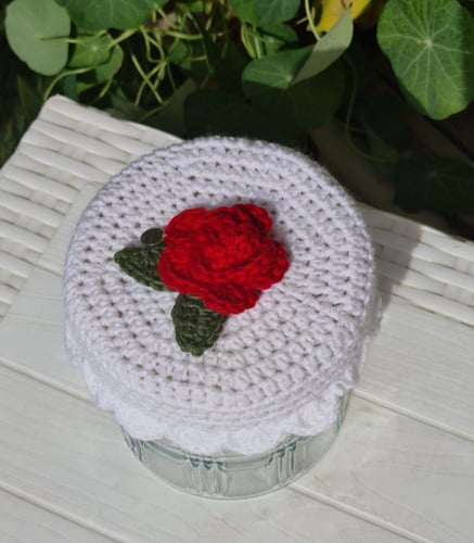 قارورة وتلبيسة أبيض