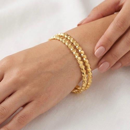 Ghawais cardamom seed, 21-karat gold, weight 7.14...