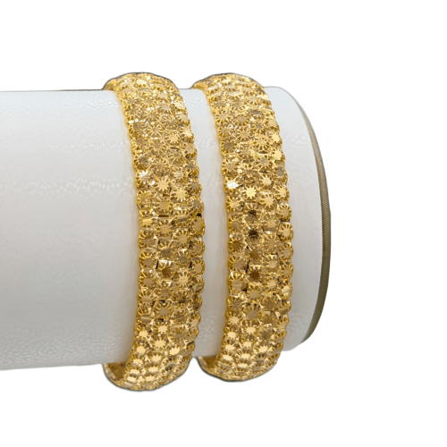 Wide rings, 21-karat gold | weight 11.94 grams | s...