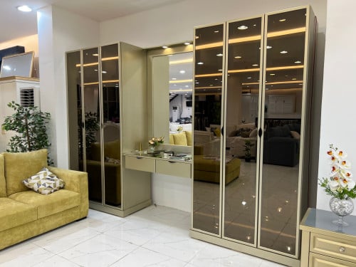 دولاب 6 باب وتسريحه ابوب قزاز خشب تايلاندي 18ملي ح...