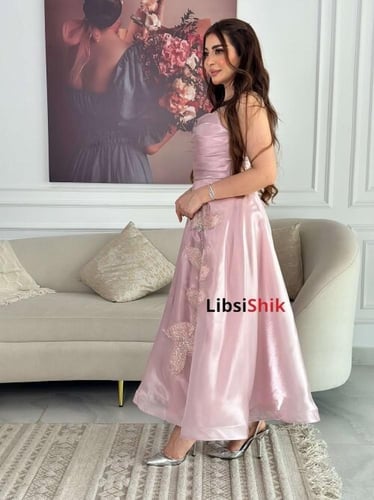 فستان قصير لمعه ورود