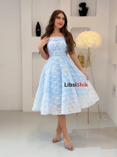 فستان قصير دانتيل