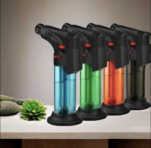 ولاعة غاز قابلة لإعادة التعبئة