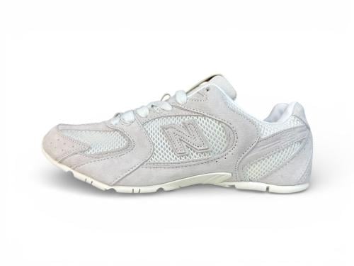 نيو بالانس ميو ميو لذر