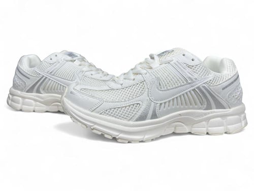 نايك ايرزوم ابيض