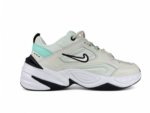 نايك M2K تيفاني