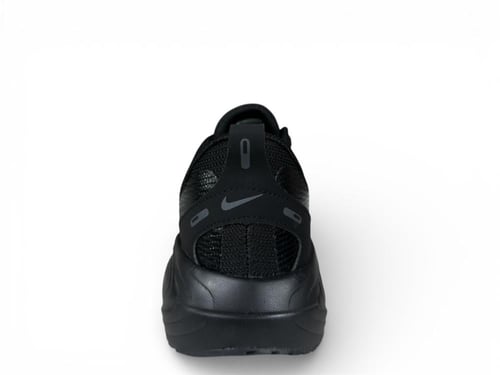 نايك رن اسود