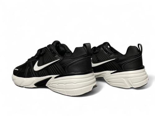 نايك V2K BLACK