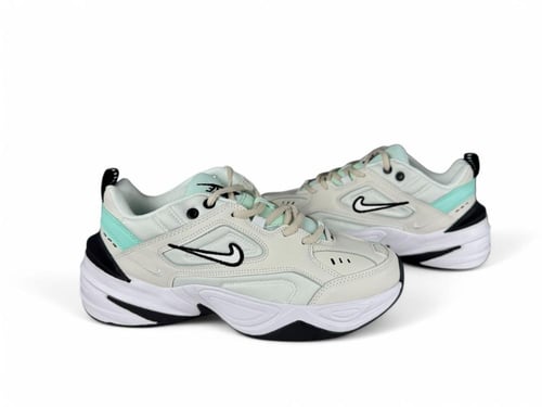 نايك M2K تيفاني