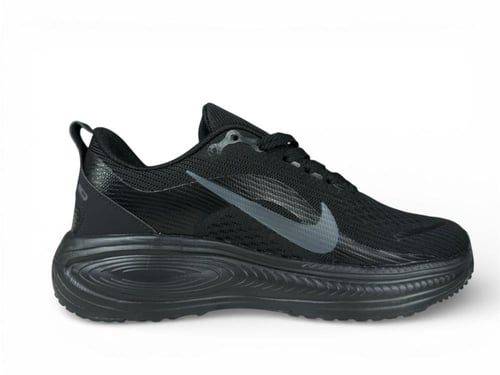 نايك رن اسود