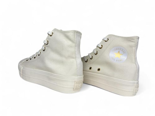 كونفرس فيتنامي ابيض