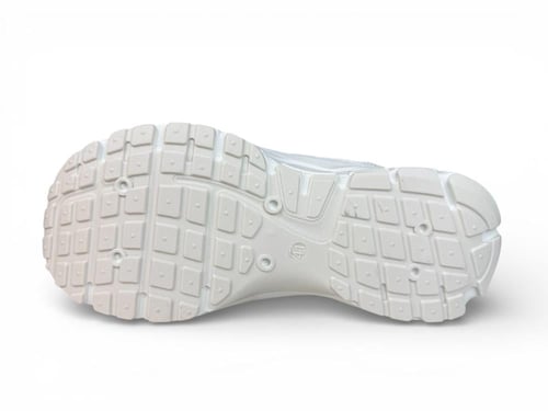 نايك P6000 ابيض