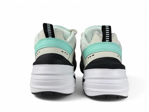 نايك M2K تيفاني