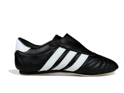 اديداس تايكوندو اسود