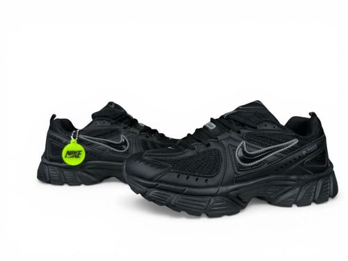 نايك P-7000 اسود