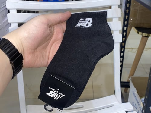 شراب نيوبالانس قصير اسود ( P )