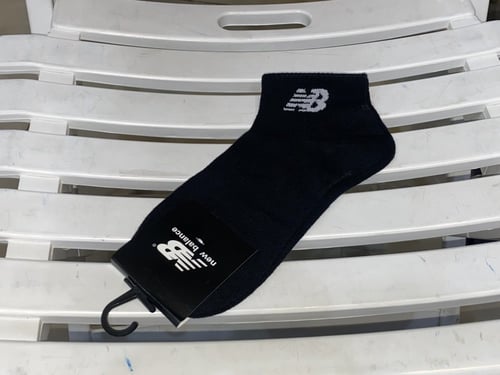 شراب نيوبالانس قصير اسود ( P )