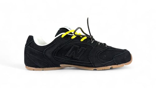 نيوبالانس ميو ميو اسود