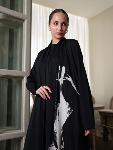 عباية سترتش مع لمسه عصرية