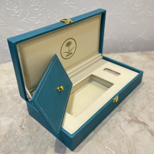 بوكس اهداء جلد