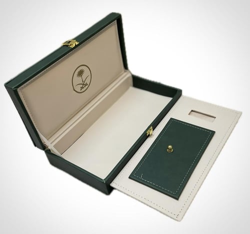 بوكس اهداء جلد فارغ