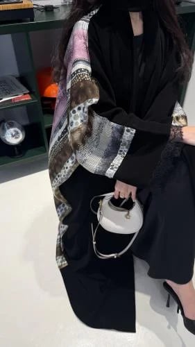 عباية نص بشت