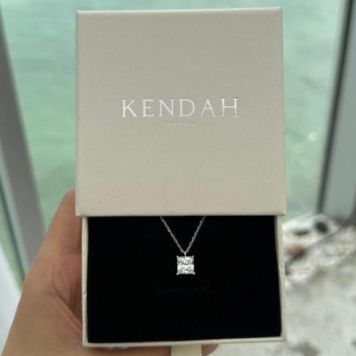 عقد كنده مربع