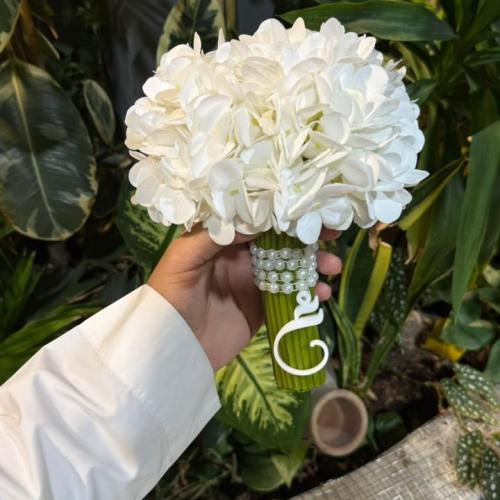 مسكة الهايدرنجا الصناعية