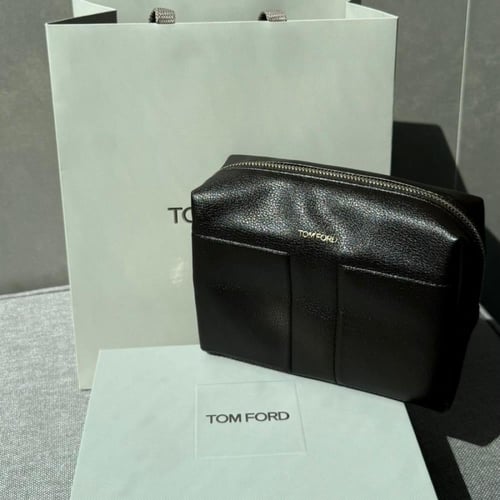 حقيبة "توم فورد" الجلدية