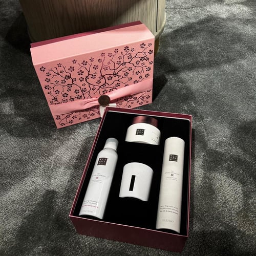 بوكس هدايا ذا ريتوال أوف ساكورا - نسائي