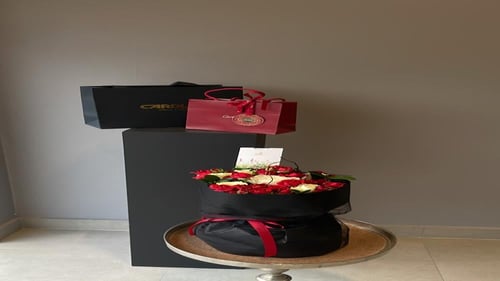 باقة كلاسيك بلمسة راقية - حجم وسط