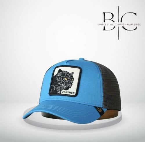 كاب سماوي واسود بطبعة PANTHER في المنتصف