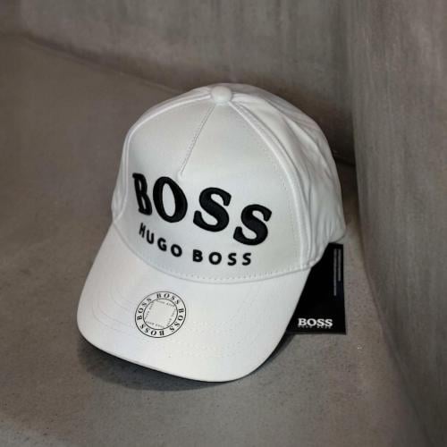 كاب اللون ابيض