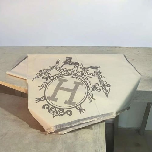 سكارف للجنسين