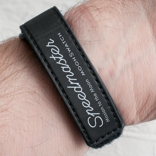 اوميغا سواتش مون سواتش مون