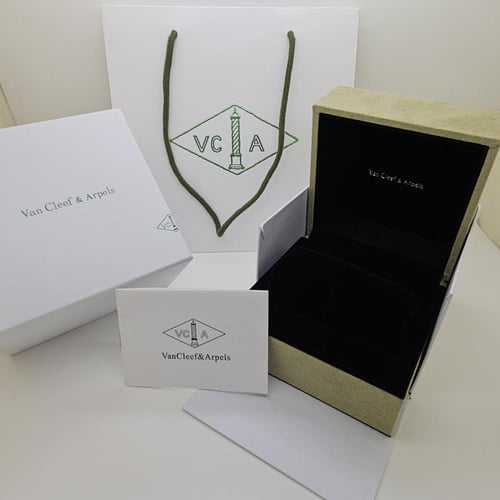 ساعة فان كليف الأكثر طلباً