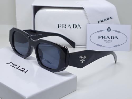 نظارة برادا اسود