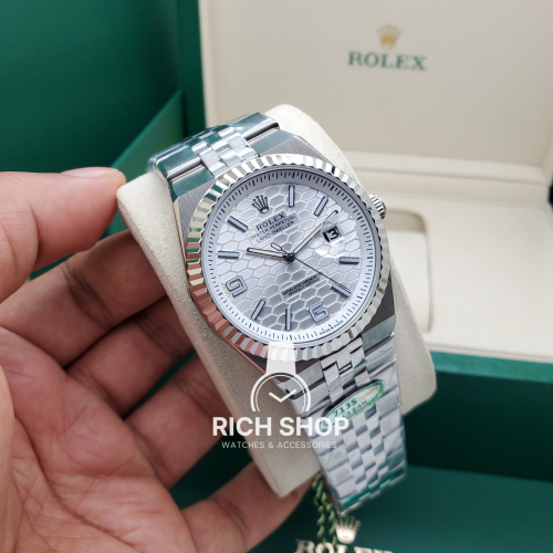 ساعة رولكس لاند دويلر الحصرية