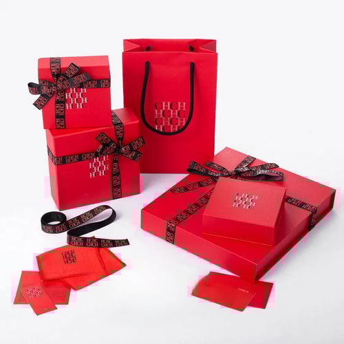 محفظة سي اتش نسائي الأكثر طلباً