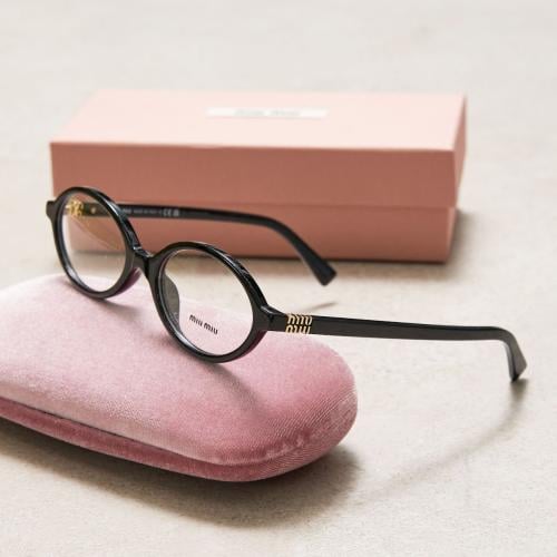 نظارة ميو ميو Miu Miu