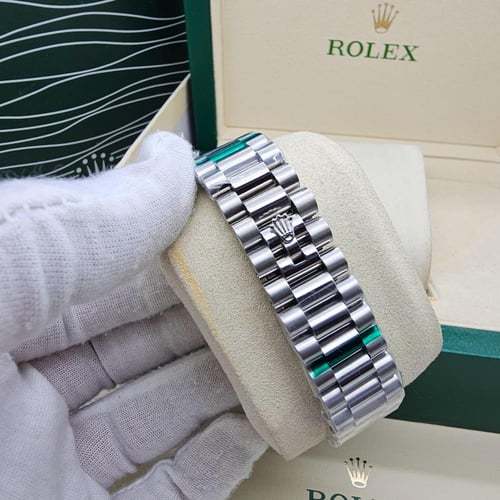 ساعة رولكس إصدار عربي