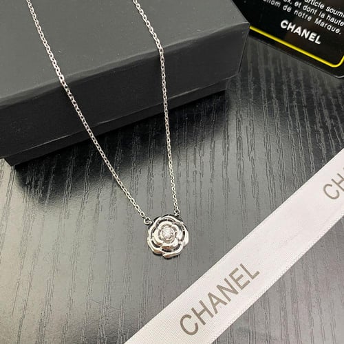 سلسال شانيل وردة