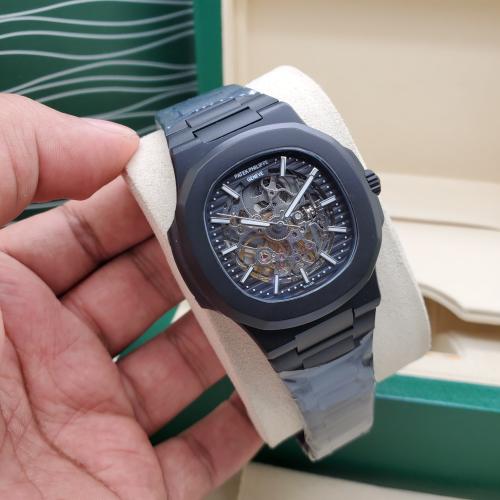 ساعة باتك فيليب نوتيلوس مكشوف