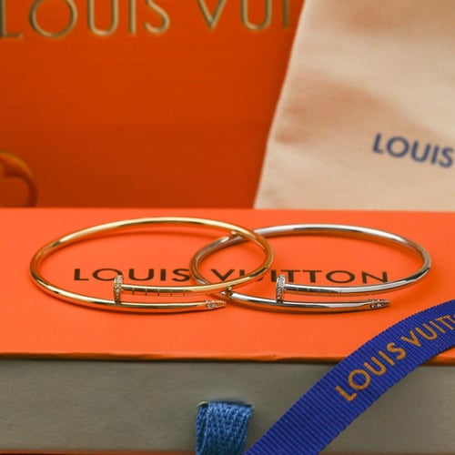 اسوارة كارتييه جوست آن كلو النحيفة