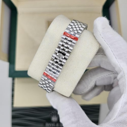 ساعة رولكس النسائية